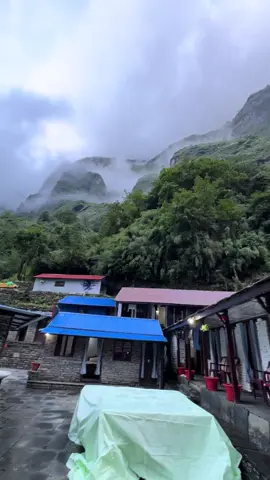 Guess the location #mountain #himalaya #abc ##nature #annapurnabasecamp 