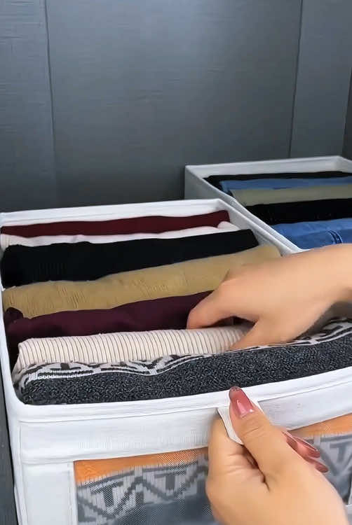 Good way to fold #organizer #storagebox #storageideas #foldingclothes #sweater