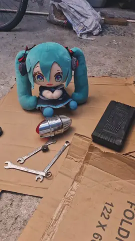 Hola! hoy Mikutalachas le puso unas nuevas luces al mikuvocho!  Espero les guste el video de hoy! esperen los próximos! gracias por el apoyo 🩵 #mikuvocho #vocaloid #hatsunemiku #mikuhatsune #vocho 