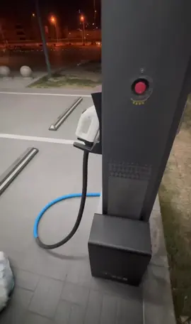 Mysterious charging port? ( Bilibili: 闪电幻奕 ) #furry #cute #fyp #fur #fursuit 