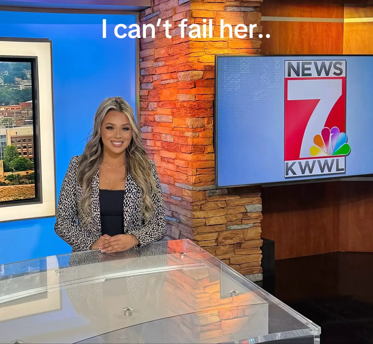 I about cried making this..because little me wouldn’t believe all that we’ve done so far. Follow your dreams everyone🤍 #iowa #iowacity #iowastate #newsanchor #sports 