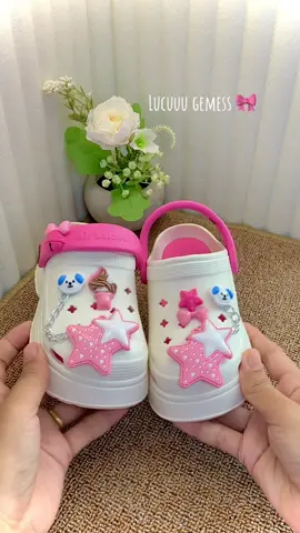 Ready stok lagi bun sandal anak lucunya🫶🏻😍🫵🏼 #sandalanak #sandaljellyanak #sandalviral #sandalkekinian #rekomendasisandal 