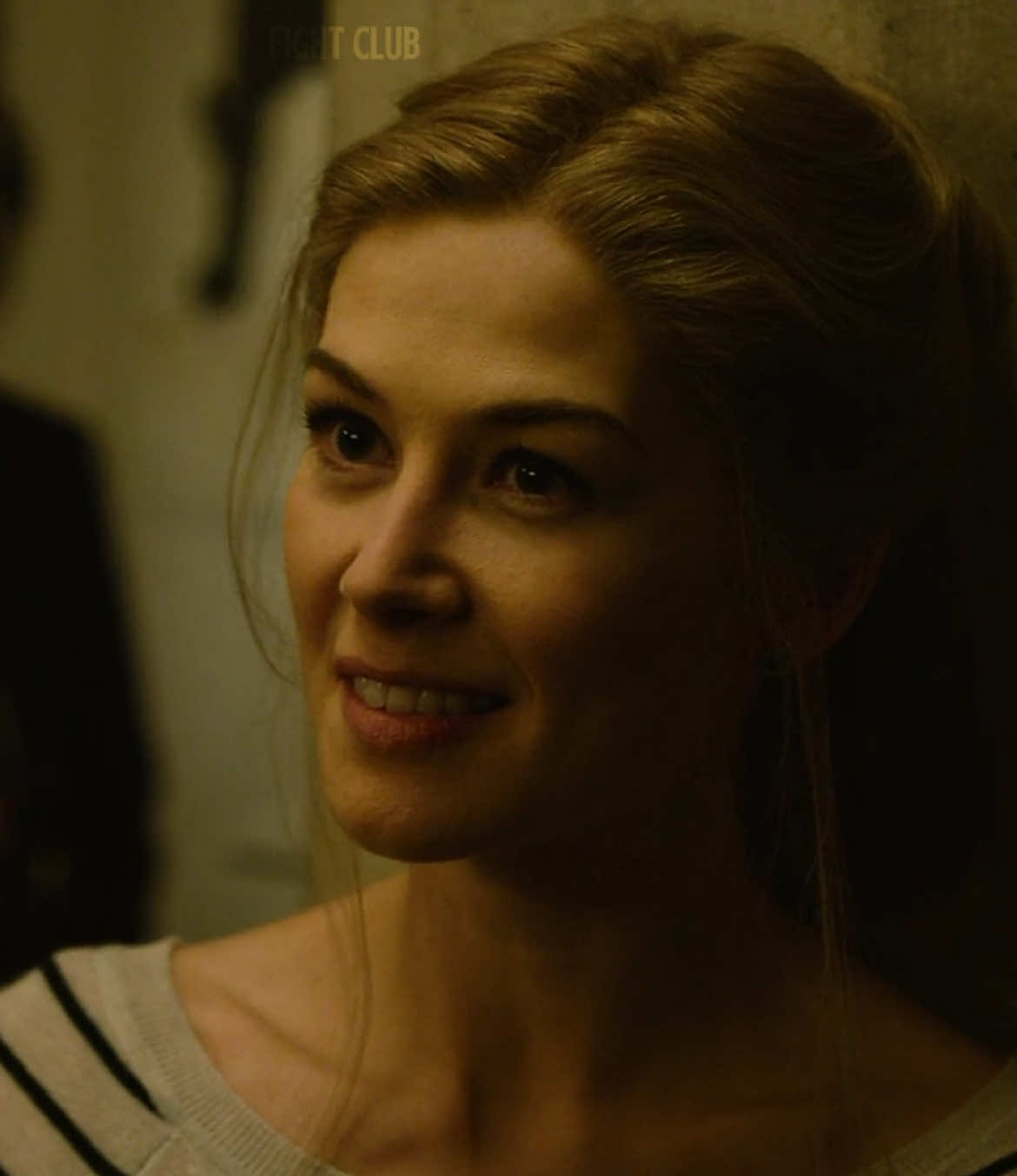 Nós éramos felizes fingindo ser outras pessoas… - - #garotaexemplar #gonegirledit #suspense