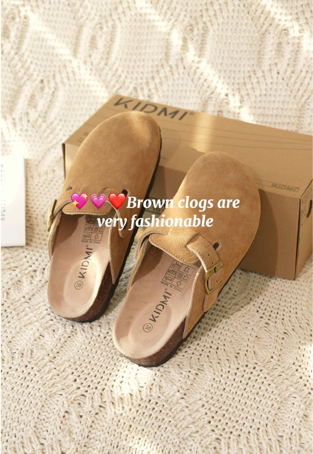 💗💖❤️🧡Brown clogs are very fashionable #clogshoes #clogs #fallshoes #suede #fall #cork #KIDMI #tiktokshoprestock #comfortable 