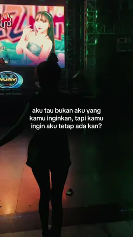 ini hati bukan inex yg bisa di bagi dua dek💃#stasiuntop10surabaya🚂✈️ #stasiuntop10 #stasiuntop10🚂 #stasiuntop10surabaya #surabayatiktok 