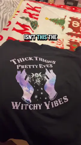 In love with this#tshirt #witchy #halloween #fallfashion #beauty 