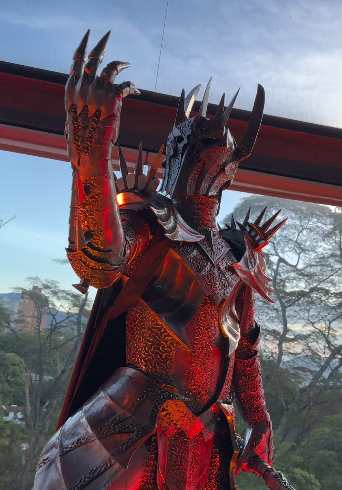 330 pounds of pure hand-forged steel, standing 9.2 feet tall..! Sauron is now on his pedestal..! 🔥🔥💪🏼💪🏼 . . . . #lotr #tolkien #lordofthering #hobbit #middleearth 