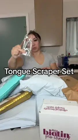 Part 1 | Life of a TikTok Shop Affiliate ✨ These tongue scrapers are 7.99 plus free shipping 🙌🏻 #tonguescraper #tonguescraping #tonguecleaner #tiktokshopdeals #openingpackages 