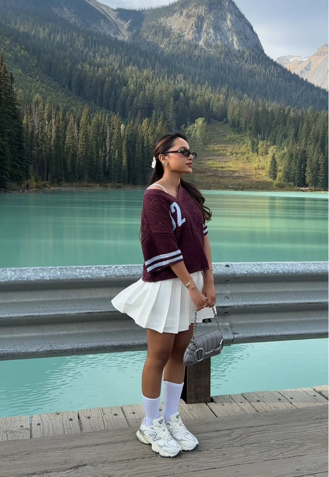 Second fit of the day 🍂 #falloutfit #banff #emeraldlake 
