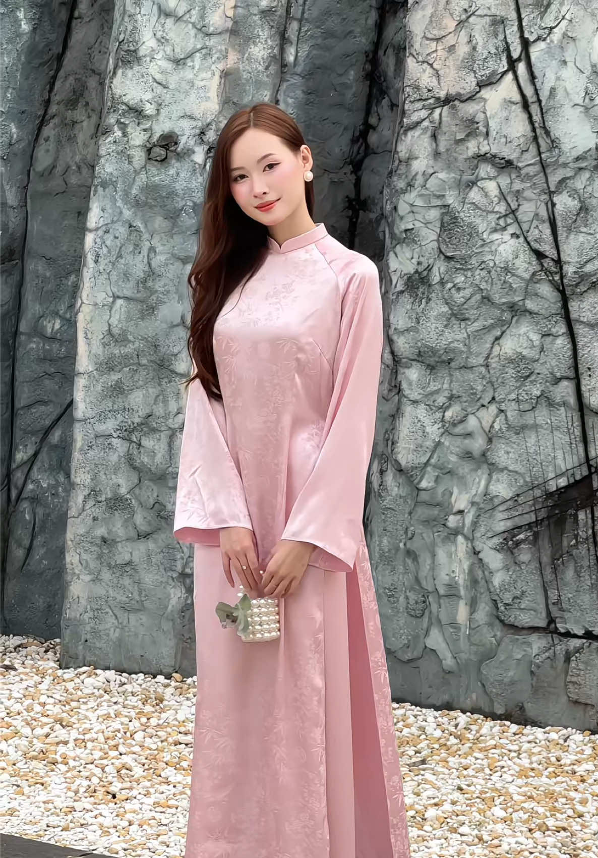 Một thương hai nhớ ba chông này….#aodaicachtan #tet2026 #dangemdesign 