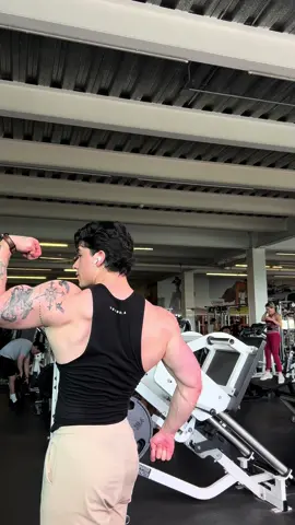 Afinao                                                   #fyp #gym 