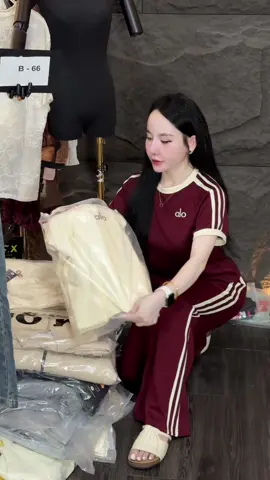 Màu mới meee luôn ạ ...@ShopThuHuong95 #trending #thoitrang #thuhuongstore #xuhuong #phoidoxinh 