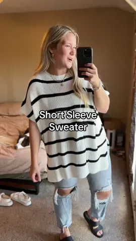 Replying to @ladybug✨🍒🐆🎲 Isn't this the cutest shortsleeve oversized sweater?! I’m wearing the color “striped” 🦓✨ #knittop #oversizedtop #leggingsoutfit #shortsleevesweater #fallfit 