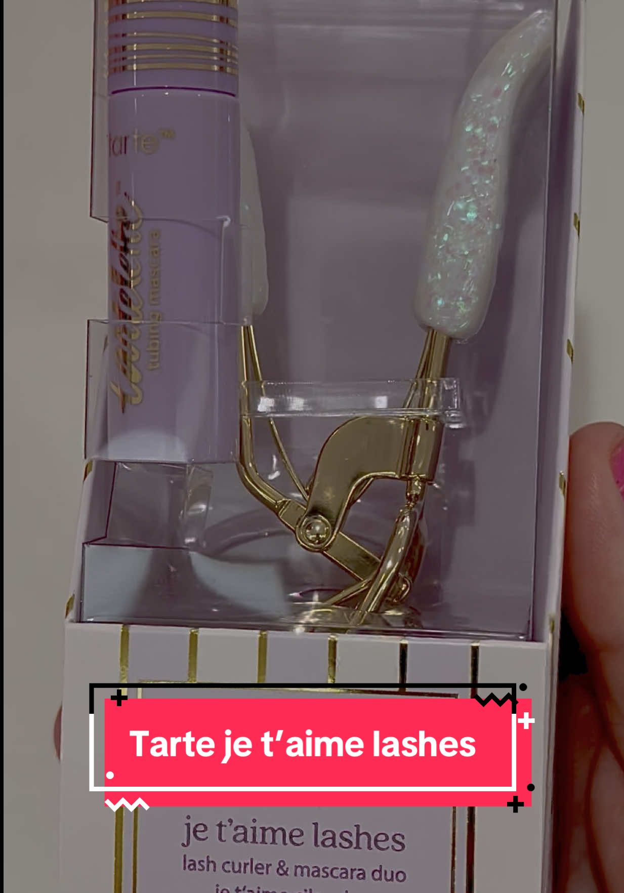 Tarte just launched this lash set and the curler is too cute for words. If you like a pop of glimmer this little duo is a must. Noticed it’s already on a launch day discount so check it out before it’s back to full price!! #viralbeautyproducts #tarteholidaysets #giftguide2025 #tartecosmetics #tiktokmademebuythis 