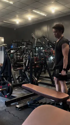 Some push day clips 😌 Boxy cropped sando in my yellow basket! #fyp #foryou #gym #fitnesstok #GymTok 