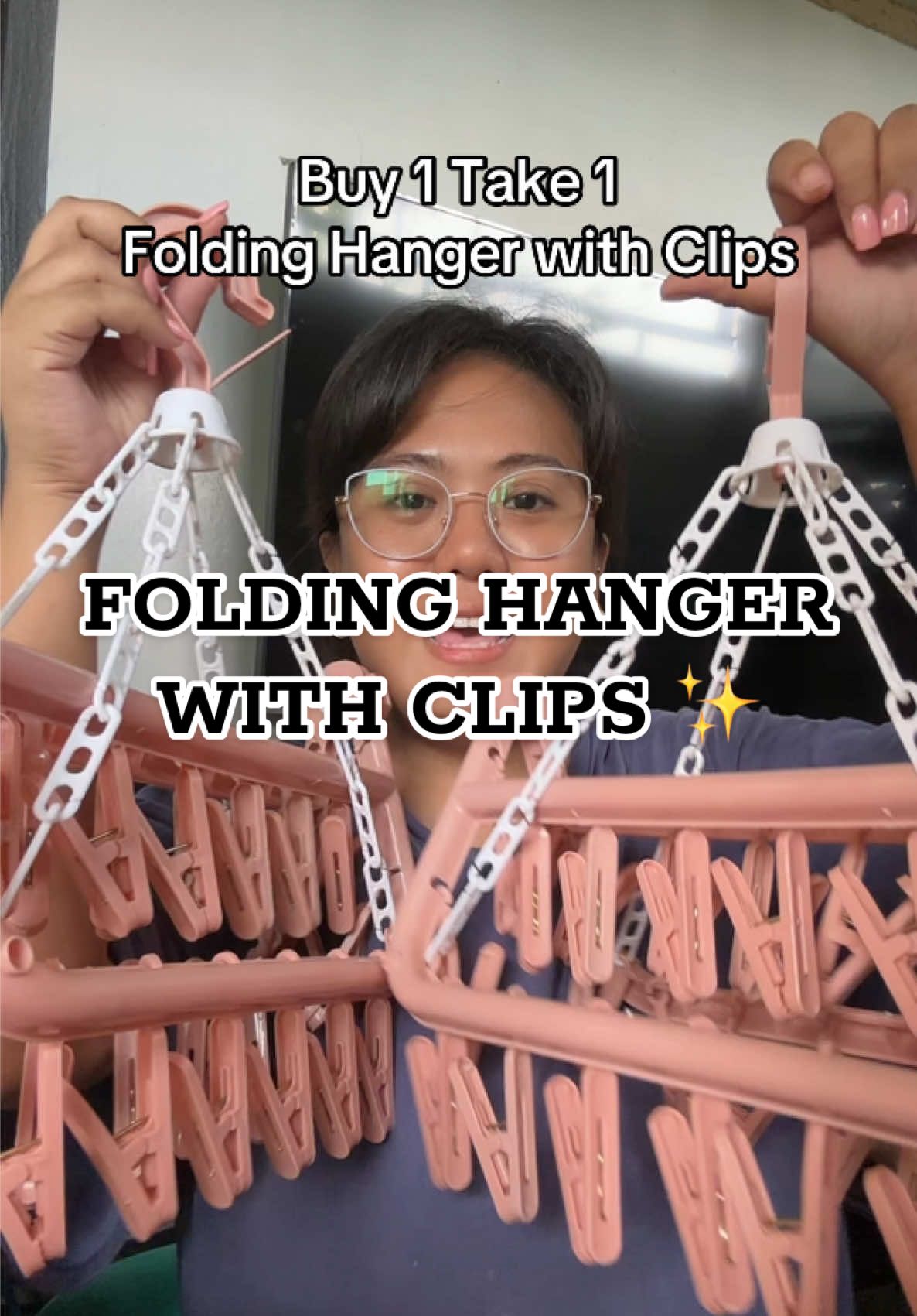Replying to @💎Glow&Go Shop🛍️🇵🇭⬅️ Buy 1 Take 1 Folding Hanger with Clips 😍 #hangerwithclips #hanger #foldinghanger #foldinghangerwithclips #hangerclips 