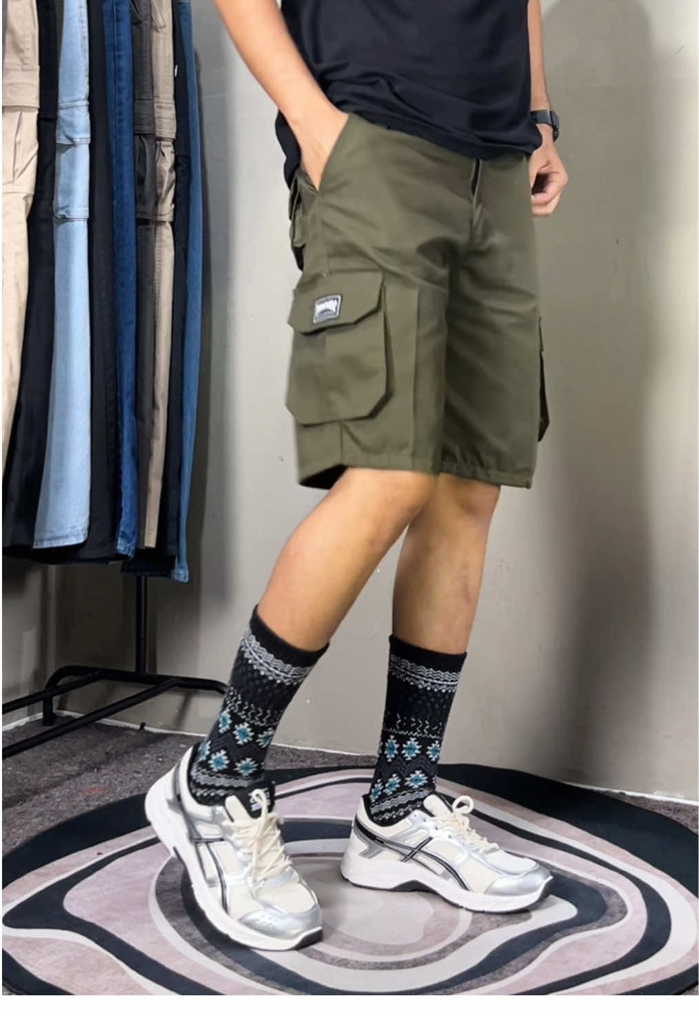 Celana Cargo Pendek warna Army 🔥 #celanacargo #celanacargopendek #cargopants #rekomendasi #outfitideas 