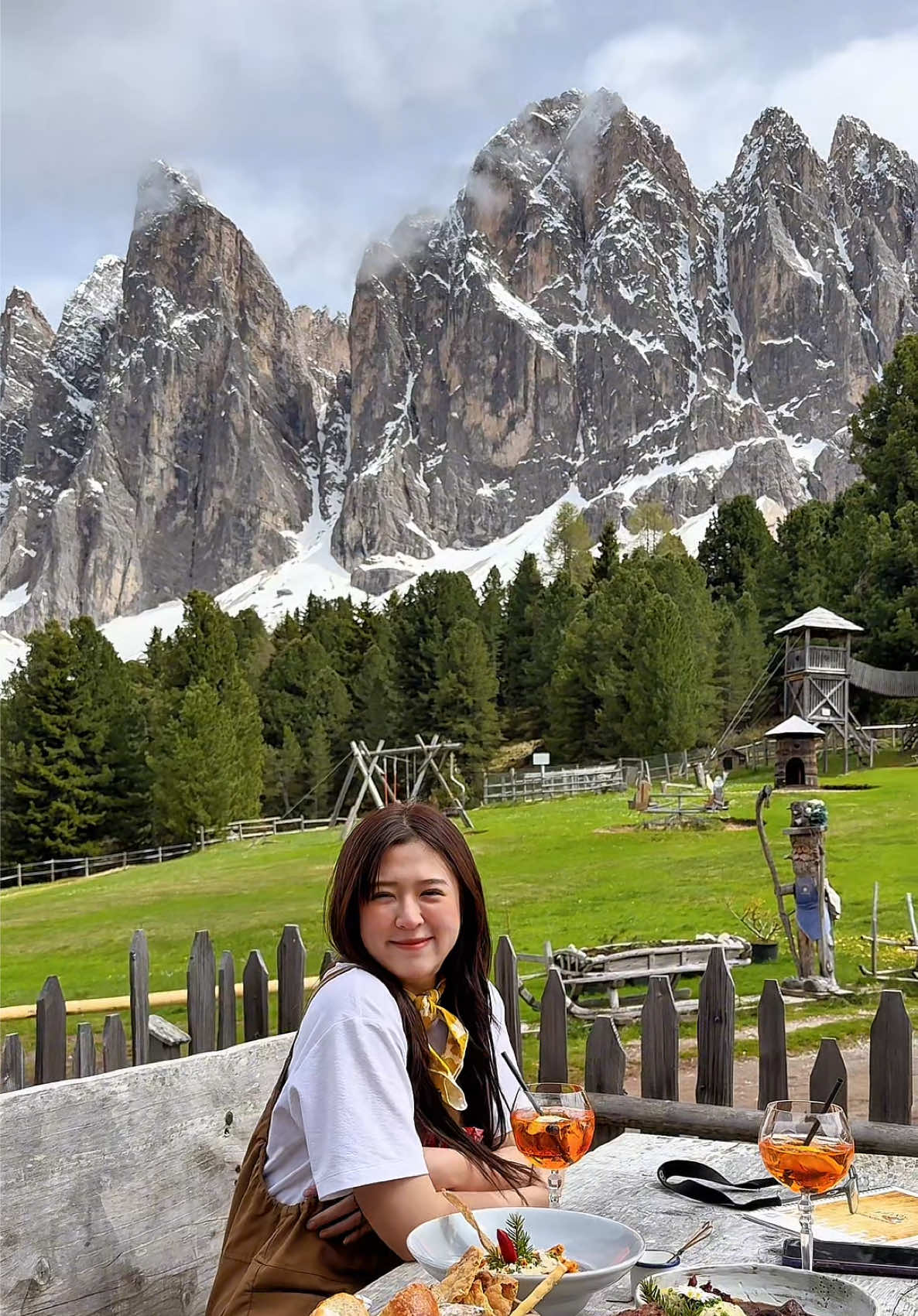 เดินเทรลที่โดโลไมท์ อิตาลี ครั้งแรก ตกหลุมรักแรงมากก!! 🔺Western Dolomite🔺 ไปที่เดี่ยวเก็บได้3ไฮไลท์!! ✔️ ✅#rifugiodelleodle  ✅#ChurchofstJohn  ✅ #SantaMaddalena  #dolomites #โดโลไมท์ 