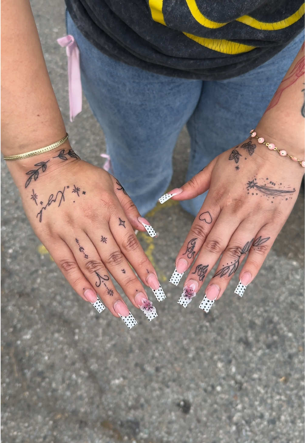 Love love loveeee doing these!! Pick a theme and I’ll create something <3  #handtattoos #fingertattoo #montebello #picorivera #tattooinspo 