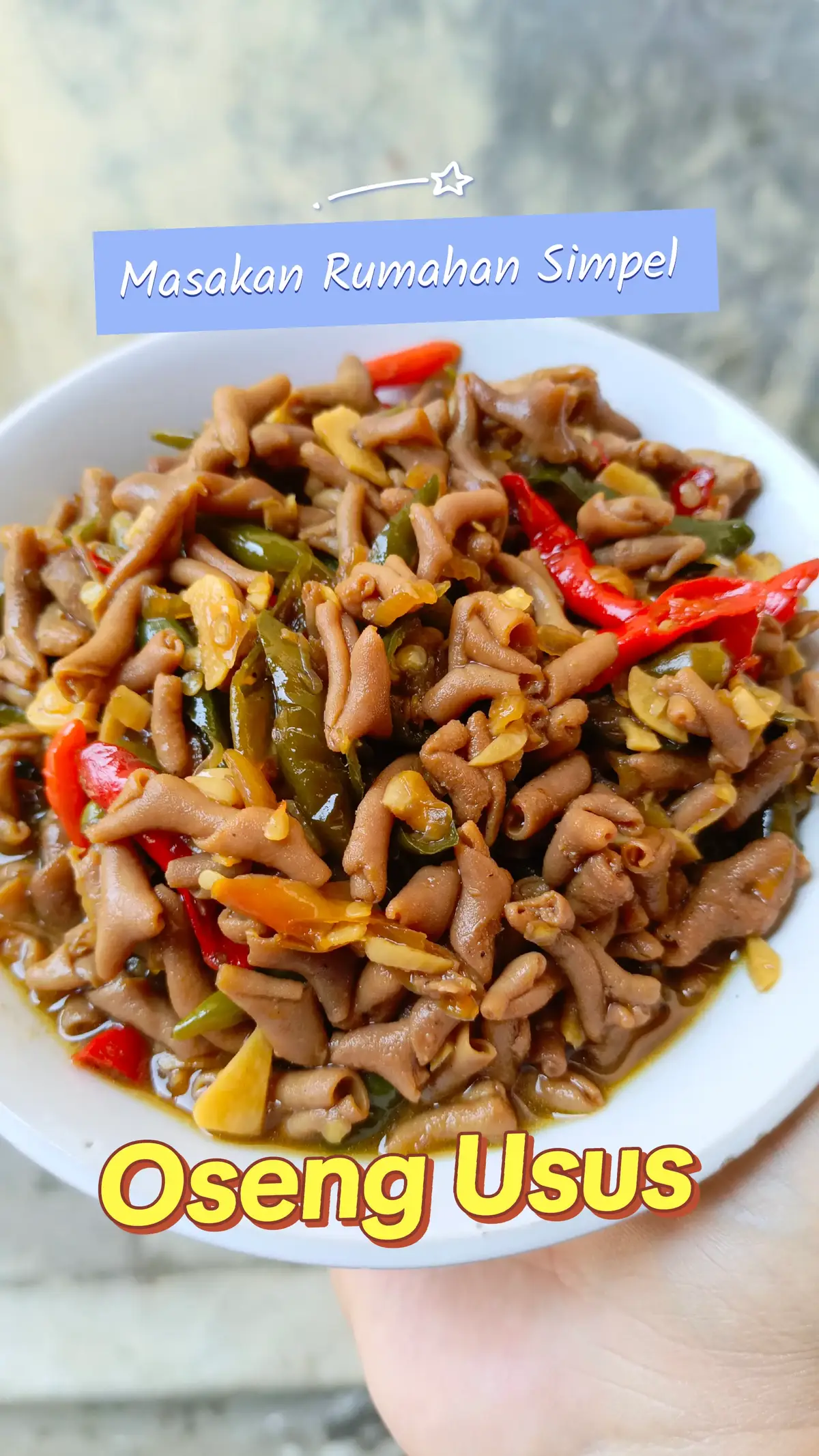 Bahan & Bumbu Oseng Usus :  ✨ 500 Gr Usus ✨ 6 Siung Bawang Putih ✨ 6 Siung Bawang Merah ✨ 10 Cabe Hijau ✨ 5 Cabe Hijau ✨ 2 Cabe Rawit  ✨ 1 Sdt Garam ✨ 1/2 Sdt Micin ✨ 1 Sdt Penyedap Rasa ✨ 1/4 Sdt Lada  ✨ 1 Sdm Gula Pasir ✨ 9 Gr Gula Jawa ✨ 2 Sdm Kecap Manis Jangan Lupa Recook di Rumah yakk 🥰 Makan Yak Masakk 🔥 #usus  #fyp #kulinertiktok #fyppppppppppppppppppppp #oseng 