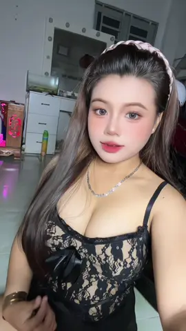 Đẹp gái ko mấy cucdang 😝😖 fl nick này cho bé nha mấy idol #xuhuongtiktok #fyp #hocmontphcm 