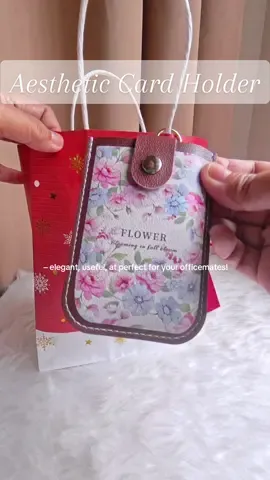 Christmas gift idea for officemates, classy affordable gift, card holder, floral design gift, useful gift for coworkers, gift under 100pesos, minimalist gift 🎁 Get here  @JAZ  #ChristmasGiftIdeas #GiftForOfficemates #UsefulGift #CardHolder #FloralDesign 