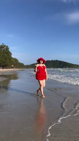 รับลมชมเล เดินฟังเสียงคลื่นเบาๆ🦋🦀🐬🌊#ทะเล #วิวหลักล้าน #ปล่อยใจ #เที่ยวระยอง 