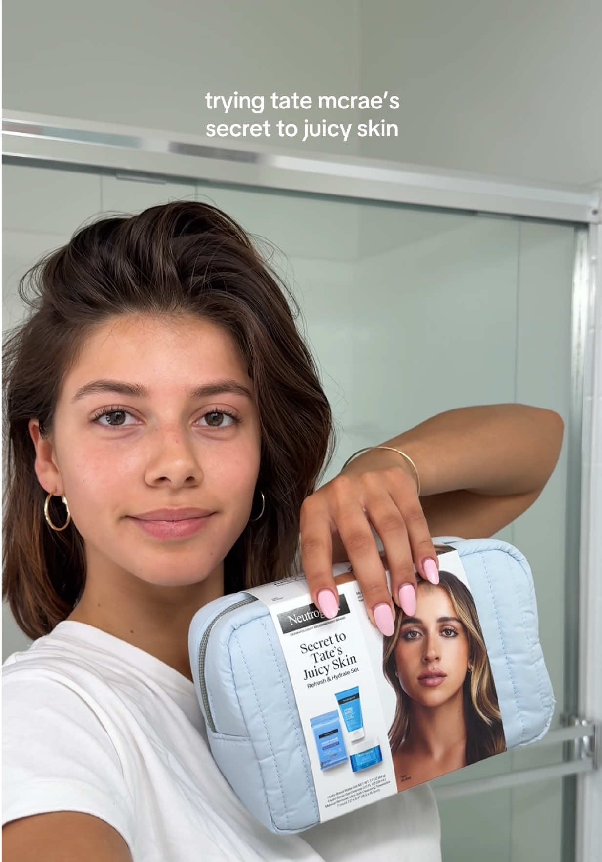Using @tate mcrae secret to hydrated skin with her bundle from @Neutrogena !!! #tatemcrae 