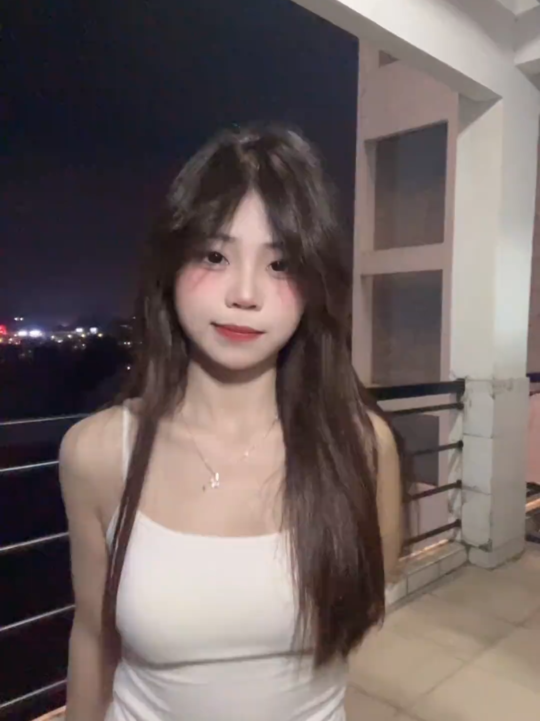 是要怎樣#氛圍感 #甜妹 #混血 #台灣 #fyp #台北 #反差 #辣妹 #美女