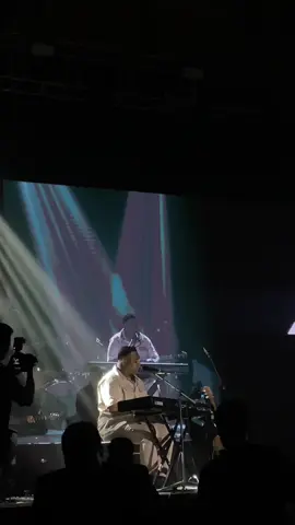 Usai versi andmesh 🥰 #andmesh #tiaraandini #andmeshkamaleng #fyp #medan 