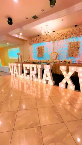 #dvenuereceptionhall #quinceañerastiktok #quinceañerasmesaaz #viraltiktok #viralvideo 