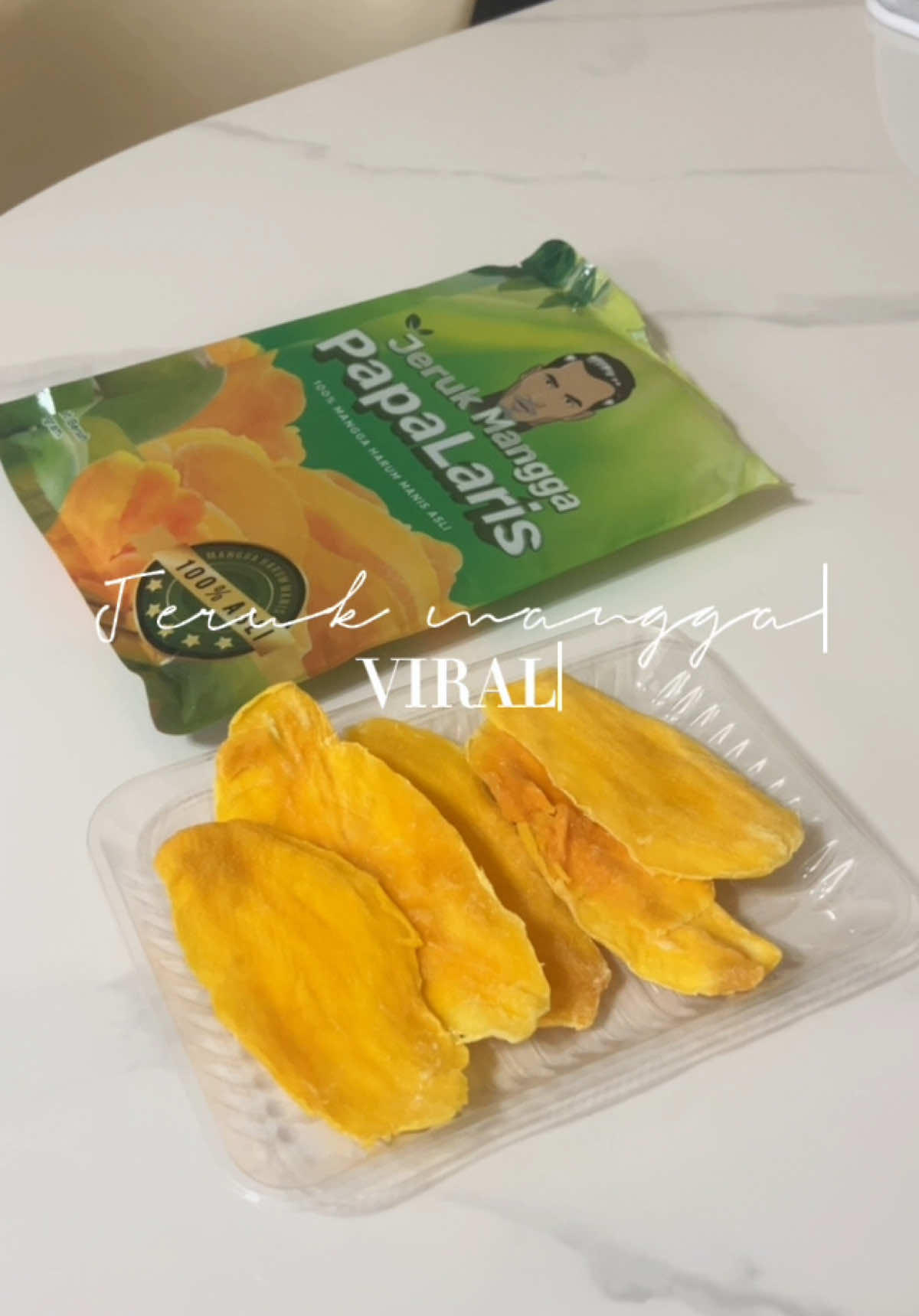 Siapa belum pernah rasa, please try! Ni dah pack kedua kita. Syedap dooh 🥭 #papalaris #dherbs #jerukmangga #jerukmanggaaliffsyukri 