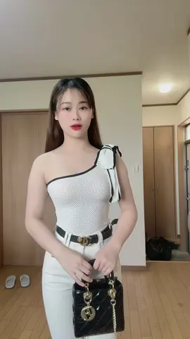 Em thích em của hiện tại #xuhuongtiktok 