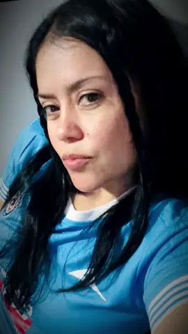 @Mafercammmm  @sisterscamm @parkesita    #cruzazul 