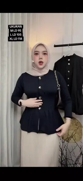 Davina Blouse Knit Atasan Wanita Body Slim Fit Lengan Panjang Kancing #blouse #blousemurah #blousewanita #atasanwanita #bajuwanita 