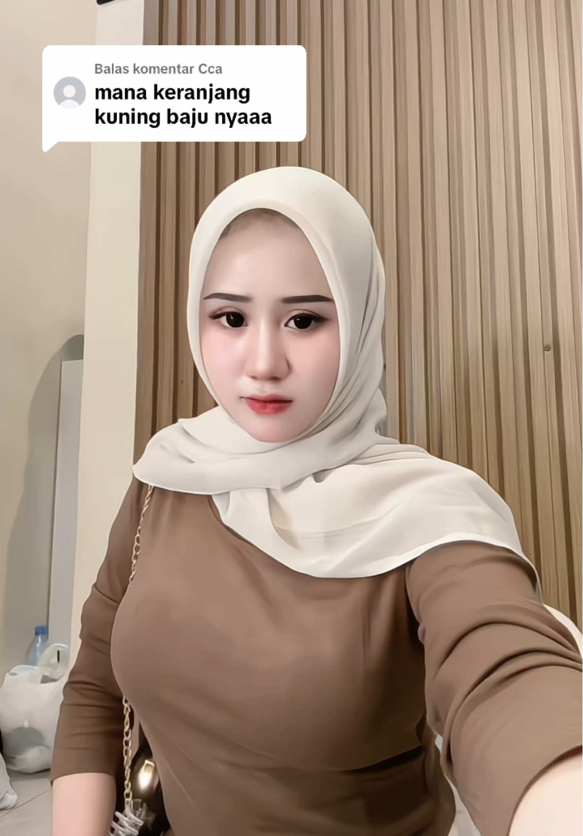 Membalas @Cca co dikeranjang😍 #4u #fyp #outfitsimple #inspirasioutfit #outfitideas 