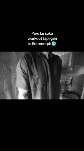 Di balik baju🥶💀 #ectomorph #sleeperbuild #Workouthome #pose #fyp 