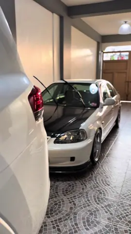 Mainchick!! #fyp #foryoupage #hondacivic #SiR #jdmcarsoftiktok 