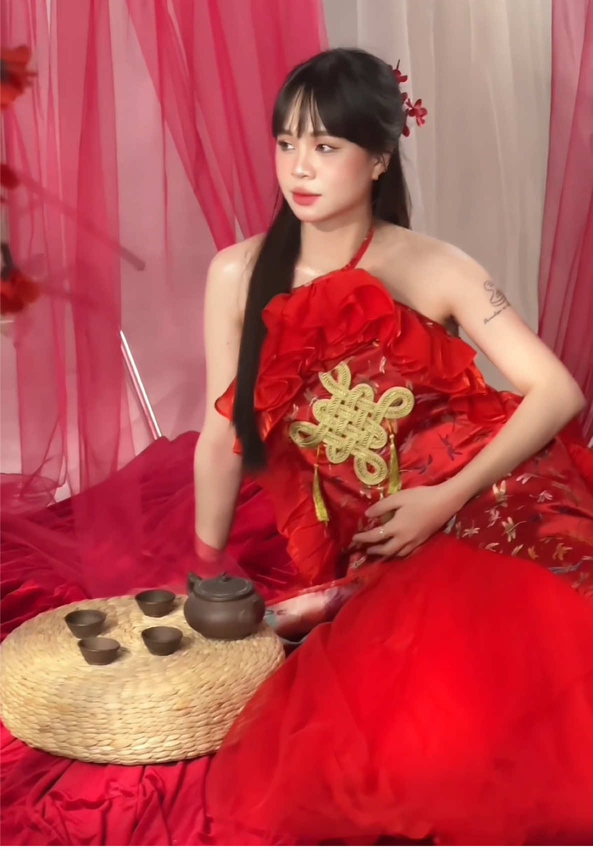 Concept trung thu mà các mẹ đang tìm kiếm đây rùi🌹🌹🫵🫵🫵🫵🫵#chupanhstudio #chupanhdep #chupanhbau #BầuVuiVẻ #MangBầu #fyp #chupanhbauhanoi #minhtristudio #HànhTrìnhMangThai #chupanhgiadinh 