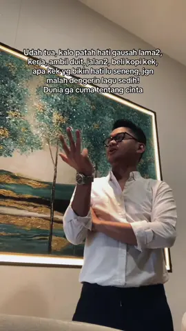 Just live a life, fokus sama diri sendiri sesuai porsi jatah rezeki yg diberikan