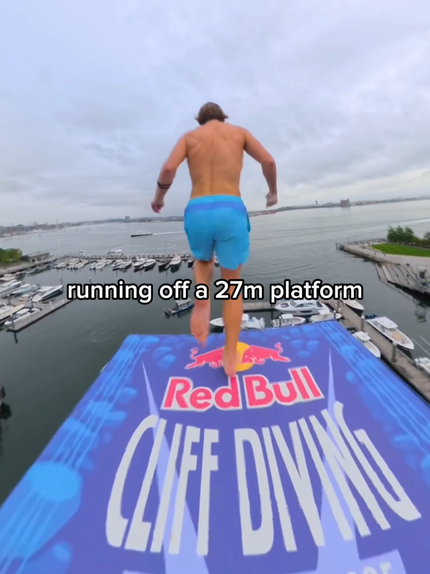 edge-to-ocean in 3-5 business days 🤯 🤿: @oofbrad #redbull #givesyouwiiings #energydrink #redbullcliffdiving #cliffdiving