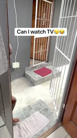 Ca I watch TV🥲🤣#comedia #everyone 