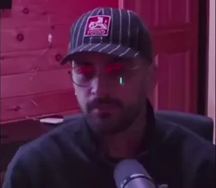 Zayn Malik recently talked about Blackpink during his twitch live streaming about taking his daughter to Blackpink's concert as she listen to them a lot