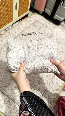 Jatuh cinta bgt sama Baby Bedcover Set dari Goldenic ini, motif nya estetik dan lembuttt bgt💖 #rekomendasi #bedcoverbayi #setbedcover #bedcoverset #goldenic 