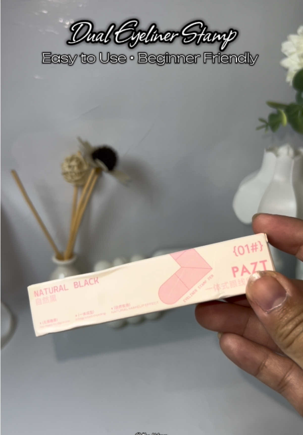 Quick • Easy • Flawless ✨ No more messy eyeliner! Just stamp, line, and slay with Dual Eyeliner Stamp Pen 🤩 BUY YOURS NOW! 👌 #Eyeliner #eyelinerstamp #eyelinerwaterproof #eyelinersmudgeproof #fyp