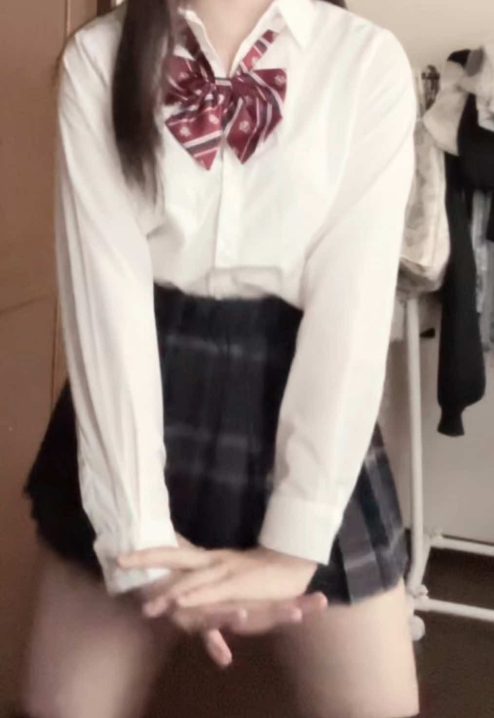 第二人格です。笑笑 もう一つの人格も探してみて👀#腰ヒット#制服 #女の子 #おすすめ乗りたい 