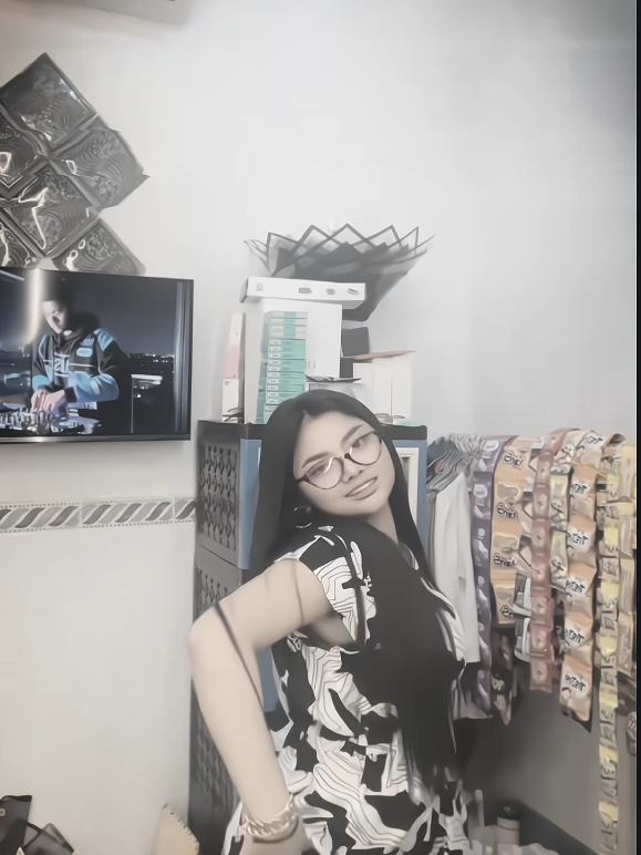 acc : @KANJENG RATU nndanrasyh02  #randomjjfams #hirroxrandomjj 