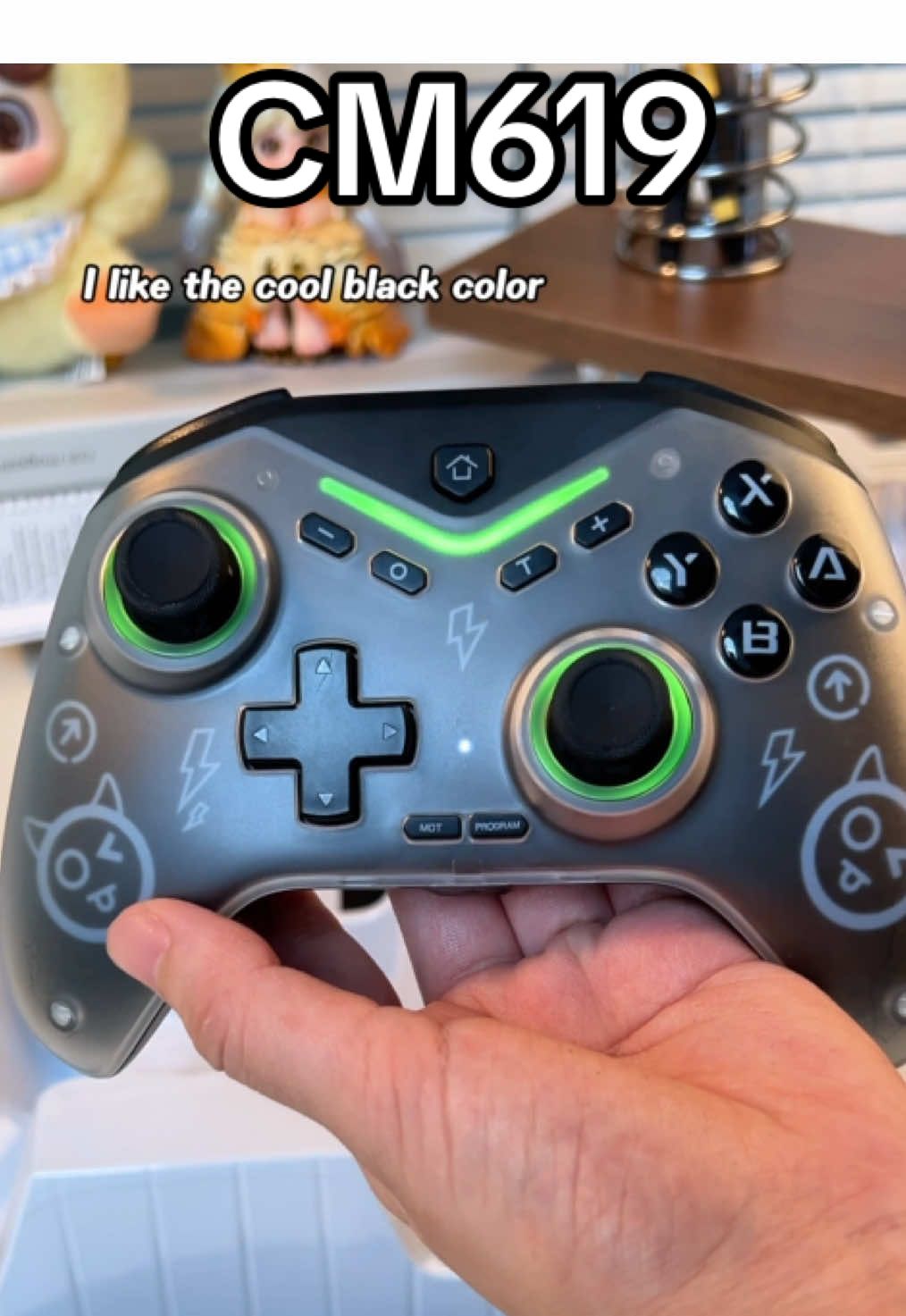 A truly premium-feeling mobile game controller.#cm619 #switch #joystick #gamecontroller #gaming