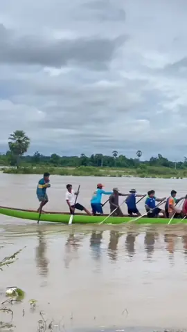 #សសៃខាងណាលចេះអេមដលហេីយ😁#ទូកងរកូនខ្មែរ🇰🇭 #ទូកង_កម្ពុជា_យើង #កំពងចាមផ្ទះខ្ញុំ🏡♥️ #កងមាសផ្ទះខ្ញុំ💗😘 