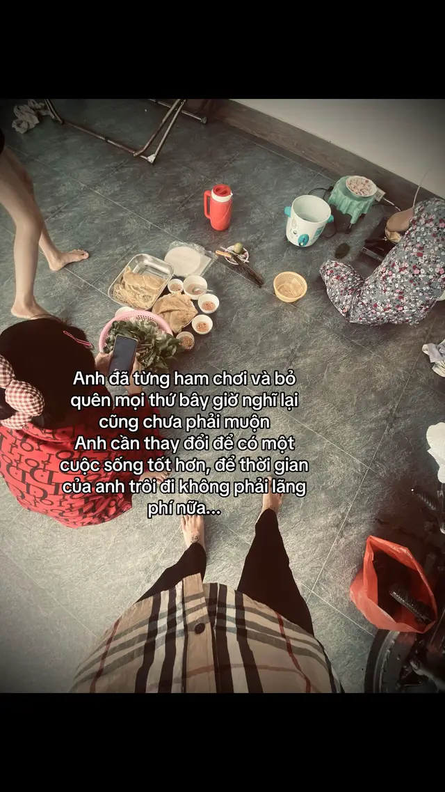 我以前总是玩得忘乎所以，现在回想起来也不晚。 我需要改变，过上更好的生活，这样我的时间就不会再被浪费了……#caubebannho #story #tamtrang #cuocsongcuatoi #xuhuong 